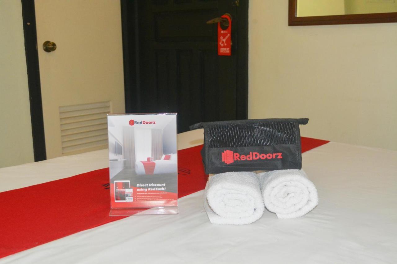 Reddoorz Near Sm Puerto Princesa Esterno foto